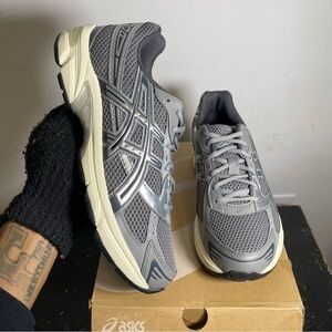 NEW ASICS Gel-1130 Clay Grey Pure Silver Metallic Size 9 Men 1201A256-026